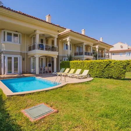 Tatil Evi De Denize Sıfır 8 Kişilik Fethiye