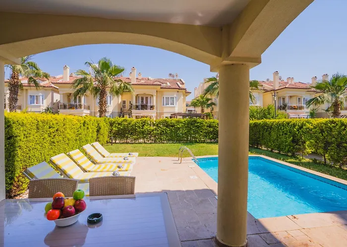Tatil Evi De Denize Sıfır 8 Kişilik