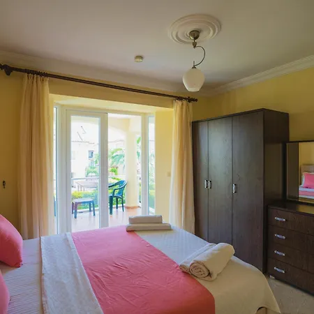 De Denize Sıfır 8 Kişilik Fethiye